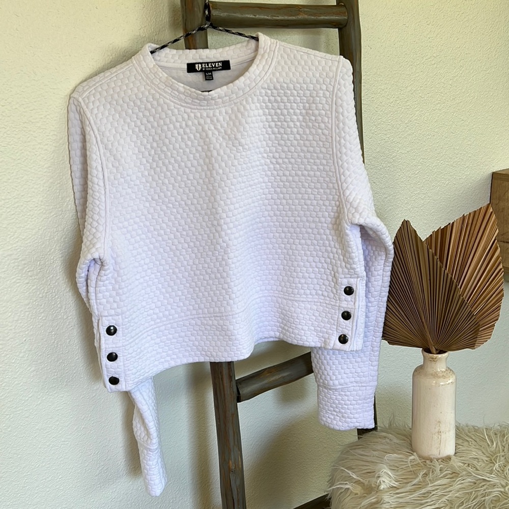 ELeVen by Venus Williams